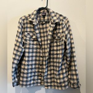 Patagonia Women's Long-Sleeved Fjord Flannel Shirt Blue Plaid  -S